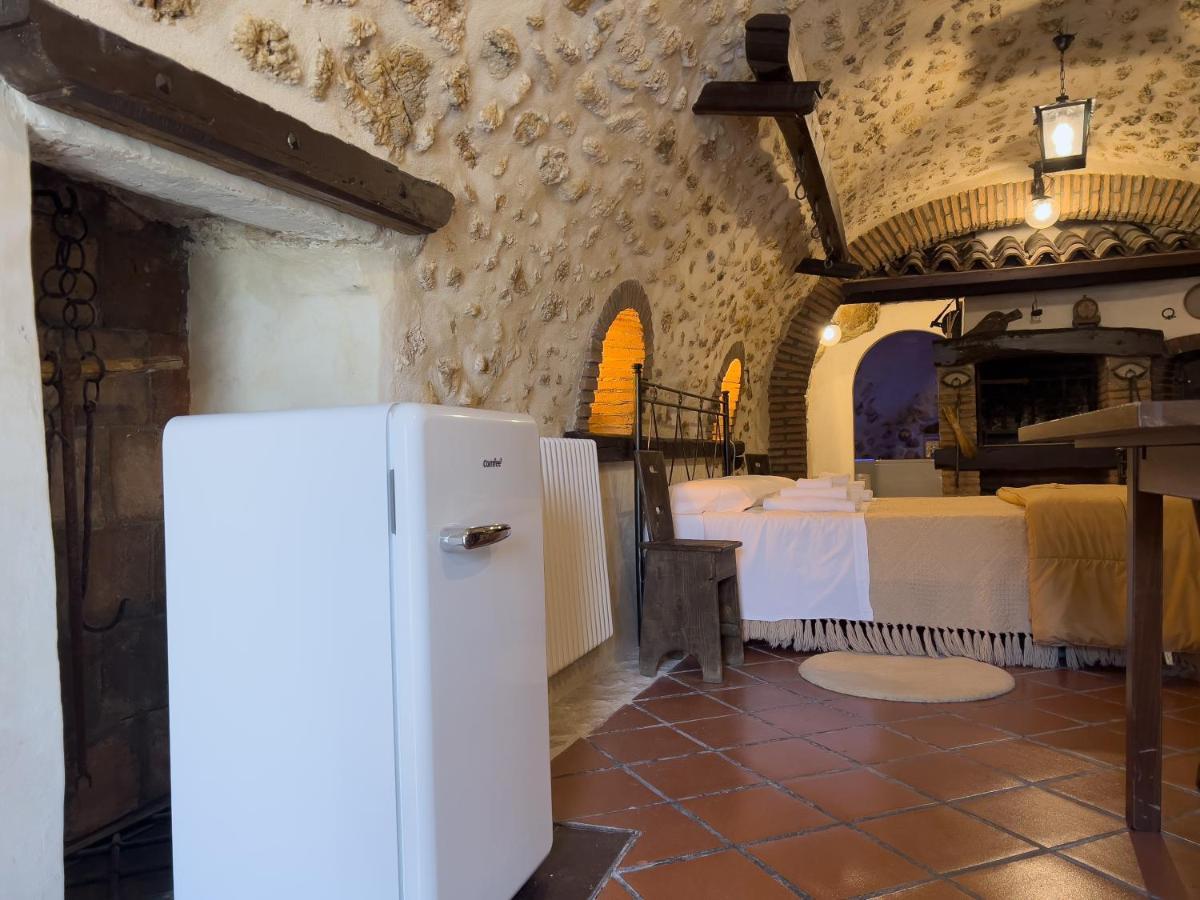 Santo'S House Luxury - Idromassaggio E Doccia Emozionale Villa Santo Stefano Di Sessanio Exteriör bild