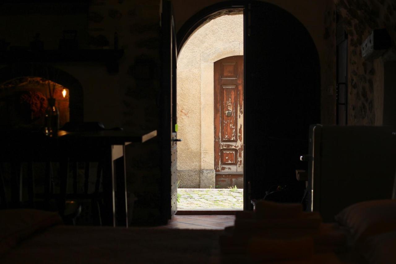 Santo'S House Luxury - Idromassaggio E Doccia Emozionale Villa Santo Stefano Di Sessanio Exteriör bild